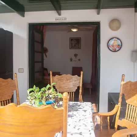 Puerta Del Sol Apartment